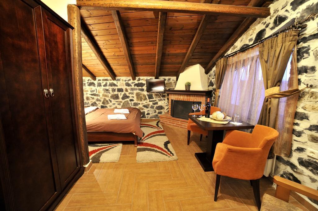 Guesthouse Papastoikou ปาลีออส อากีออส อาตานาซีออส ภายนอก รูปภาพ
